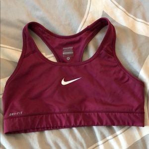 Nike pro sports bra